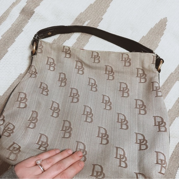 Vintage dooney & bourke monogram taupe shoulder bag with mini wallet - Picture 9 of 12